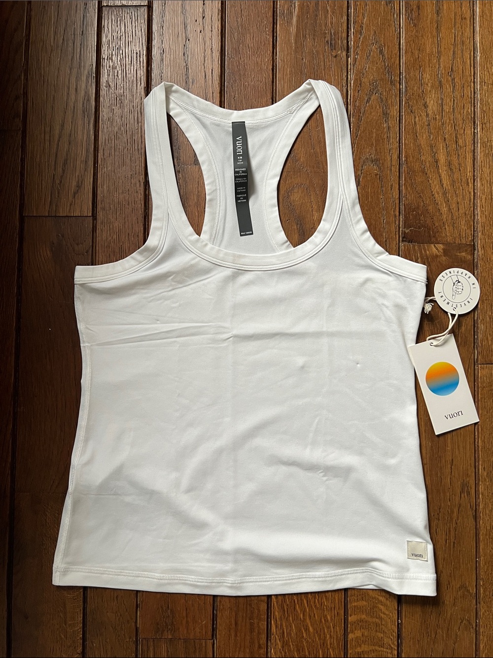 Vuori White Lux Racerback Tank Size XS NWT New With Tags